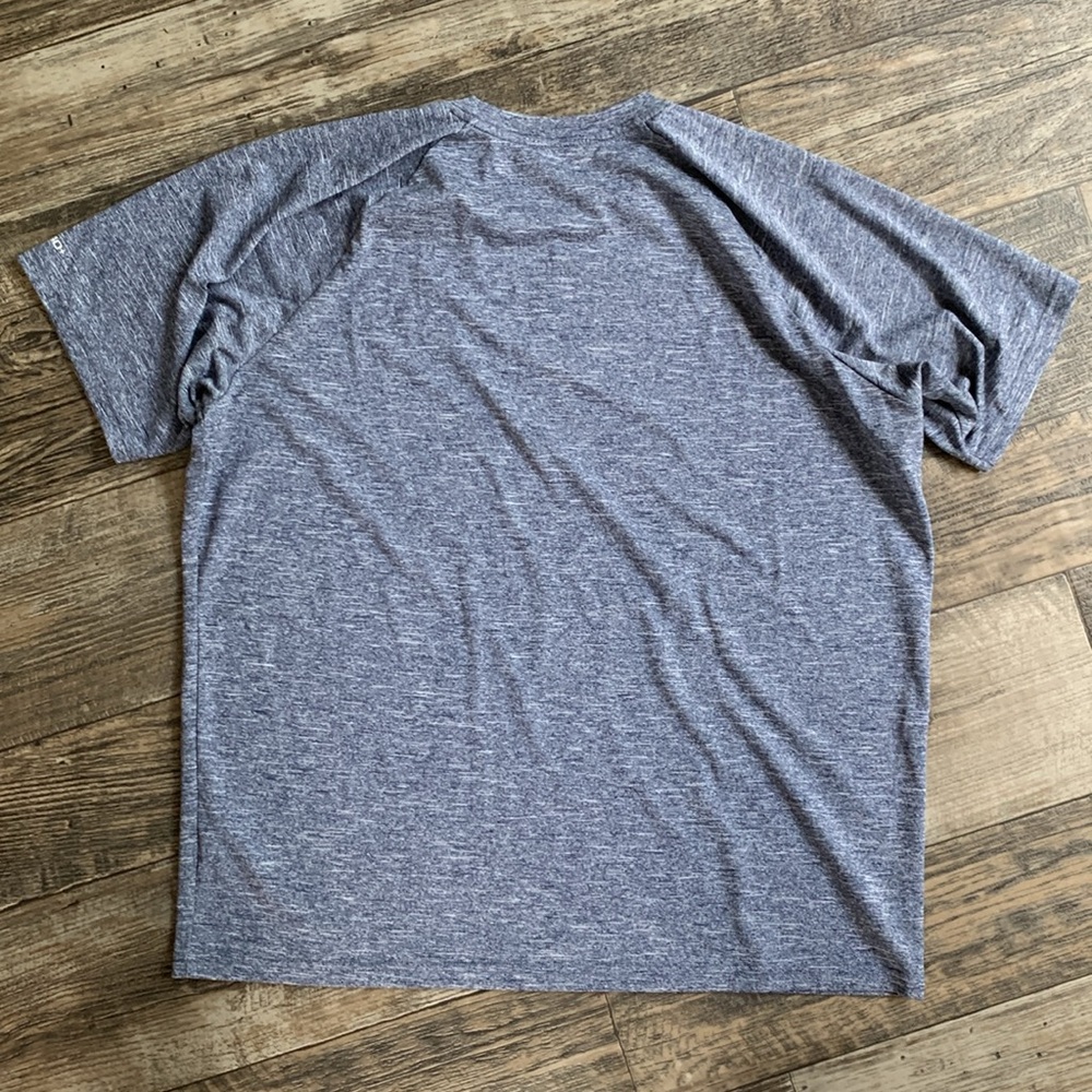 Nike Swim Dri-Fit UPF 40+ tee shirt - Picture 6 of 7